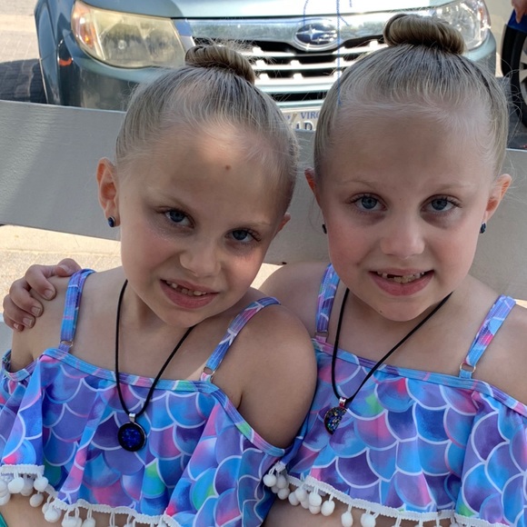 Meet your Posher, Rebecca - Picture 2 of 3